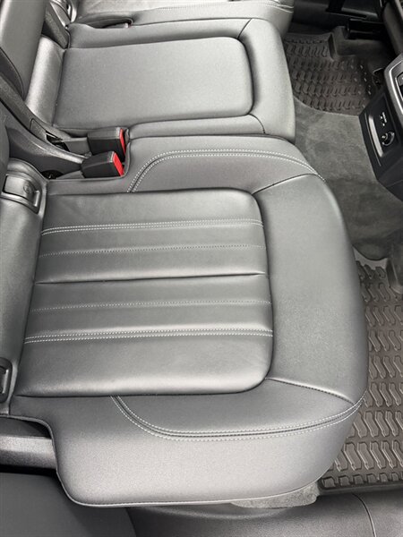 Used 2023 Audi Q5 2.0T Premium Plus w/ Premium Plus Package AWD/4WD image 52