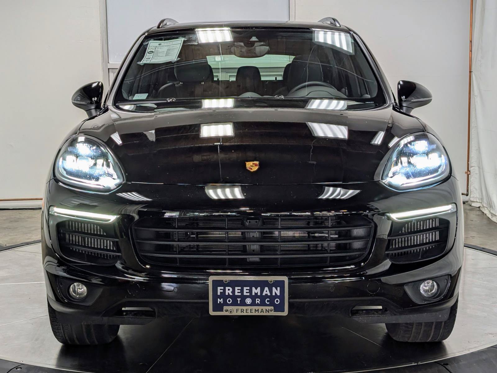 Used 2018 Porsche Cayenne S AWD/4WD image 3