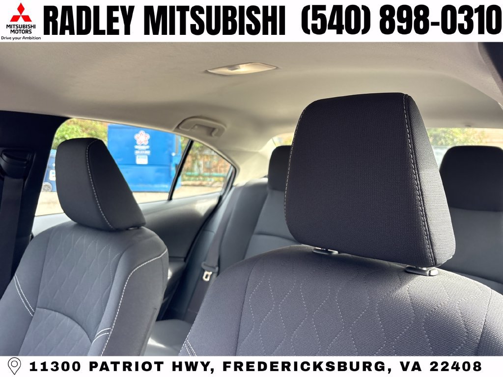 Used 2025 Toyota Corolla LE FWD image 2