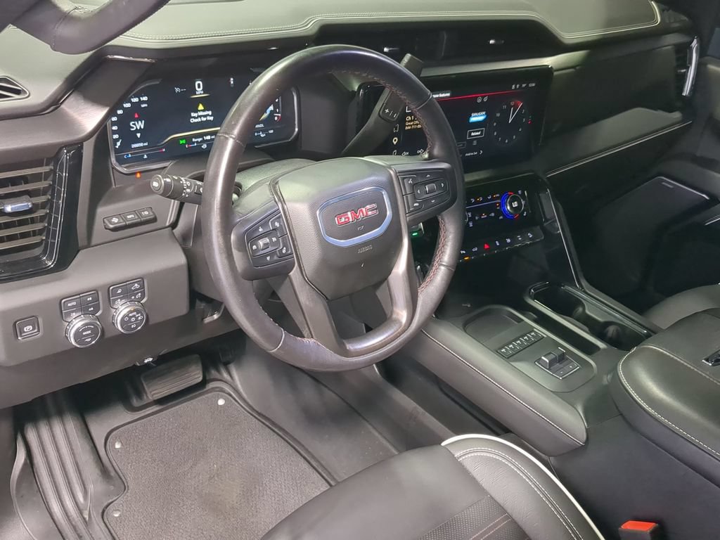 Used 2025 GMC Sierra 2500 AT4X AWD/4WD image 10