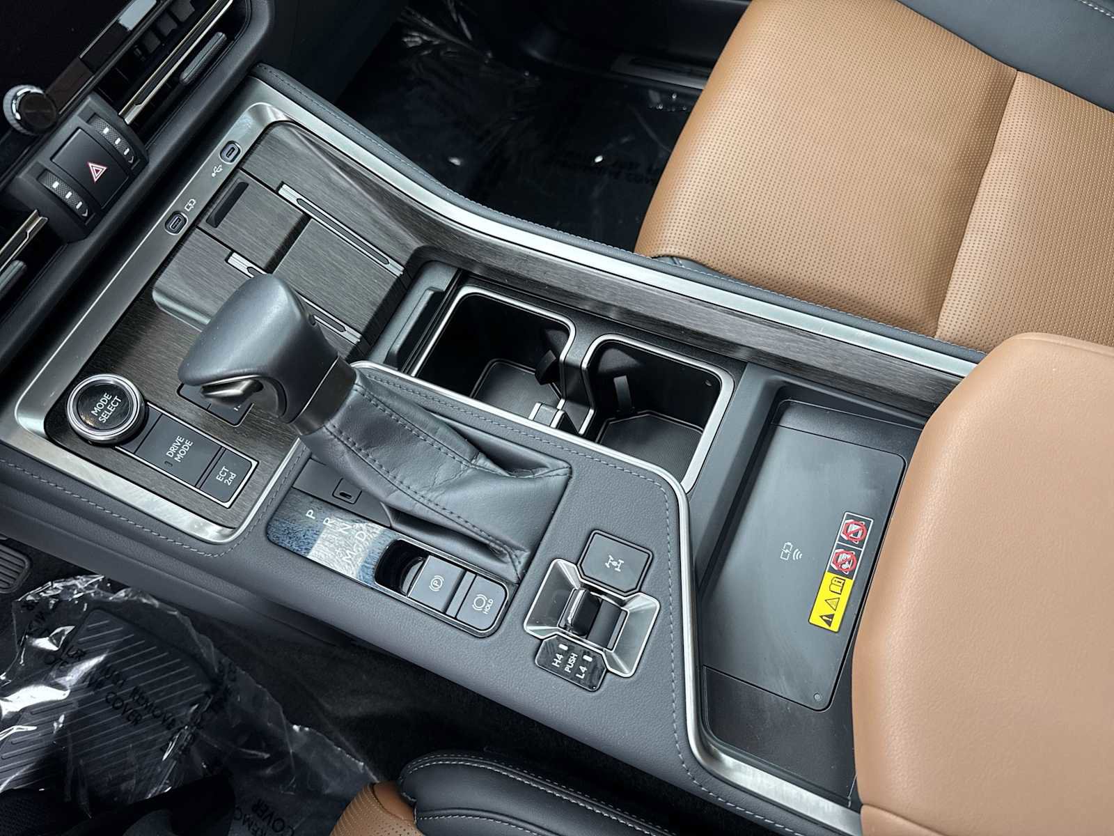 Used 2024 Lexus GX 550 image 22