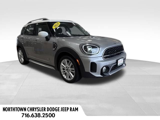 Used 2024 MINI Cooper Countryman S AWD/4WD image 2