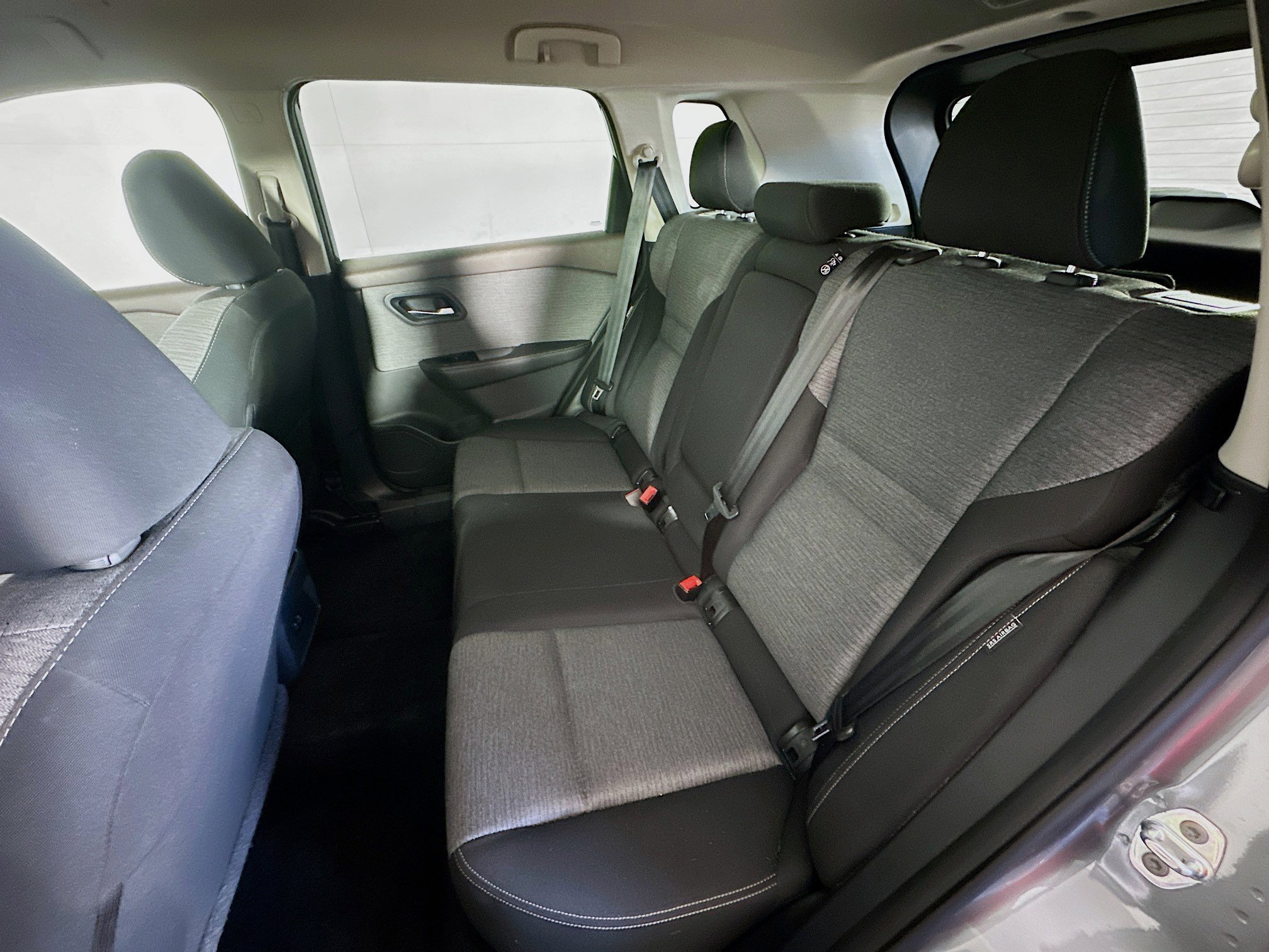 Used 2023 Nissan Rogue SV FWD image 26