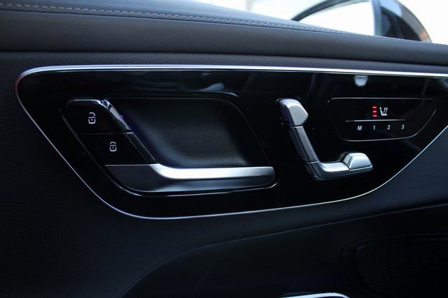 New 2025 Mercedes-Benz GLC 300 4MATIC image 15