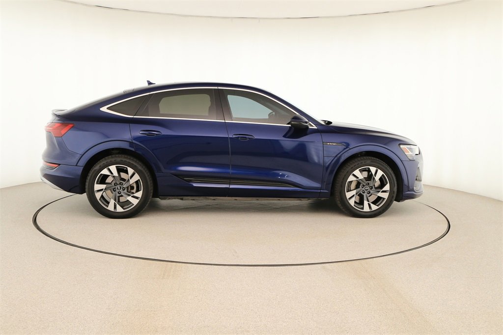 Certified 2022 Audi e-tron Premium image 8