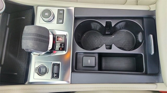 Used 2025 Jaguar F-PACE R-Dynamic S image 48