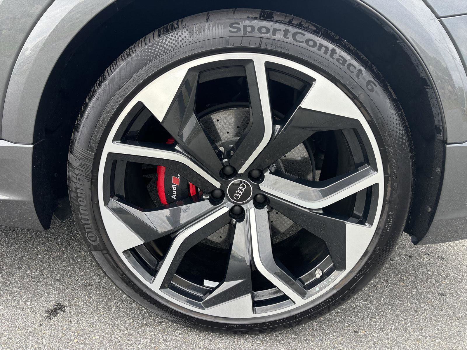 Used 2021 Audi RS Q8 w/ Carbon Optic Package image 22