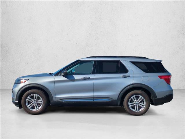 Certified 2023 Ford Explorer XLT RWD image 9