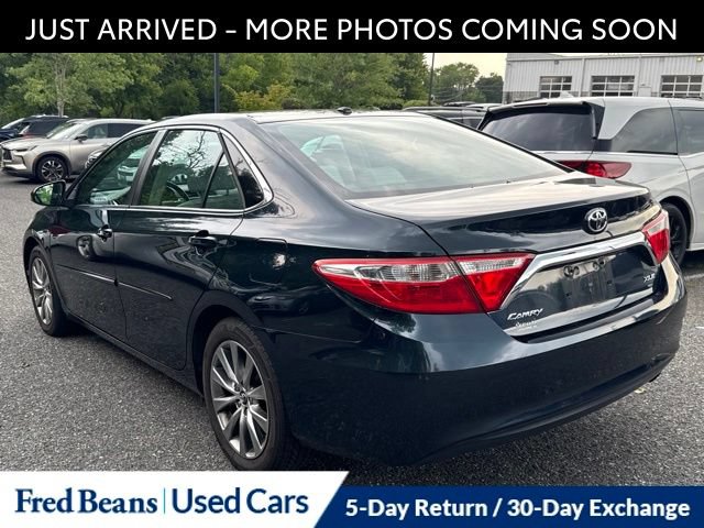 Used 2016 Toyota Camry XLE w/ Moonroof Package FWD image 5
