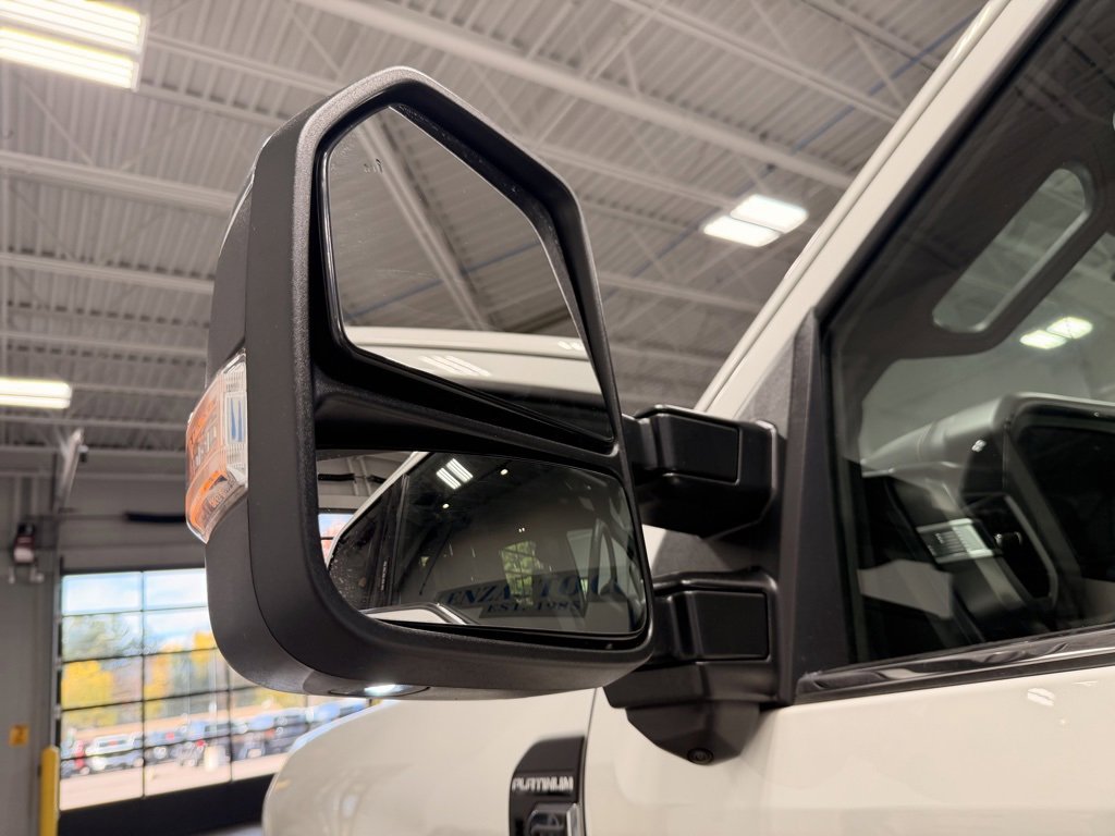 Used 2024 Ford F250 Platinum image 23