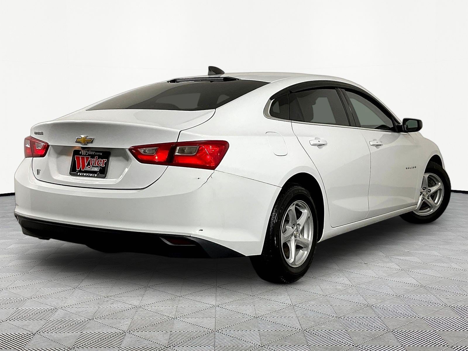 Used 2018 Chevrolet Malibu LS FWD image 6