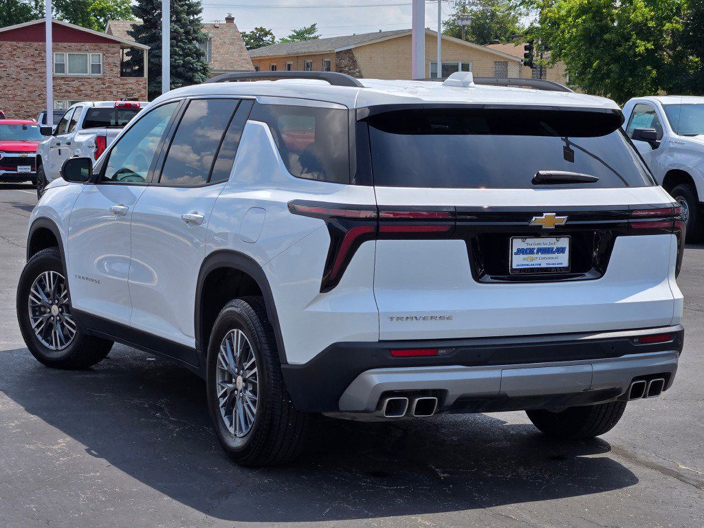 Certified 2025 Chevrolet Traverse LT image 15