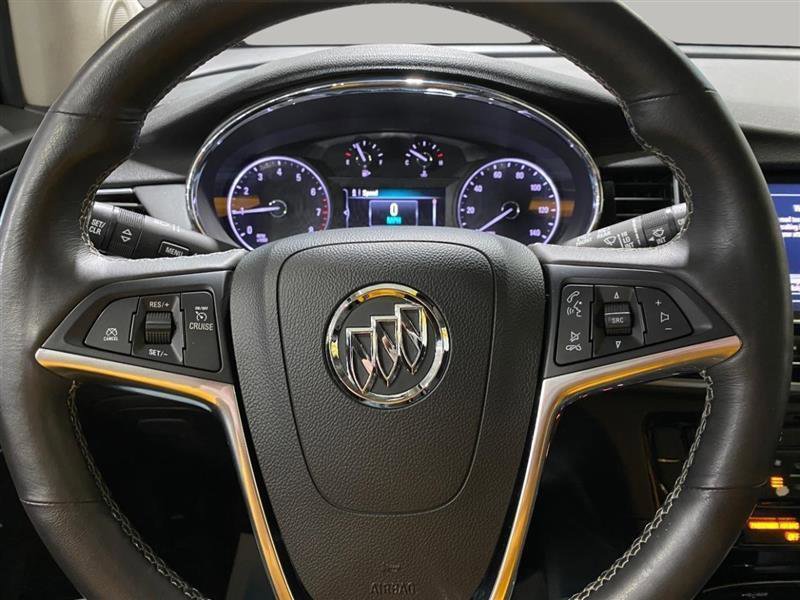 Used 2018 Buick Encore Essence FWD image 11