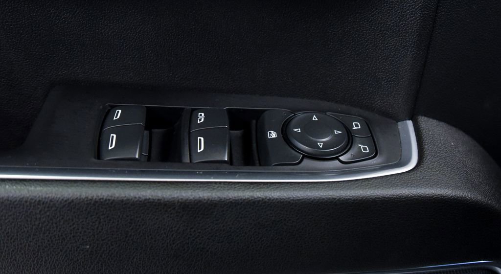 Used 2023 GMC Sierra 1500 SLE AWD/4WD image 18