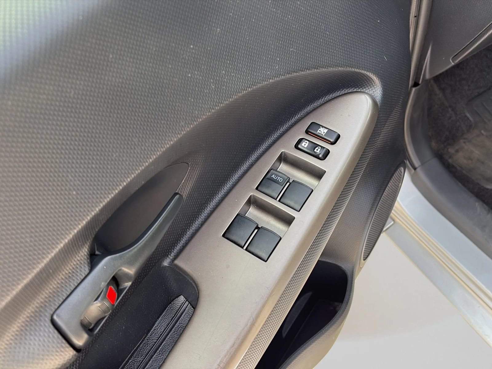 Used 2012 Scion xD FWD image 22