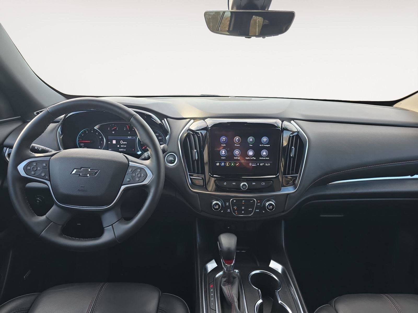 Used 2024 Chevrolet Traverse RS image 9