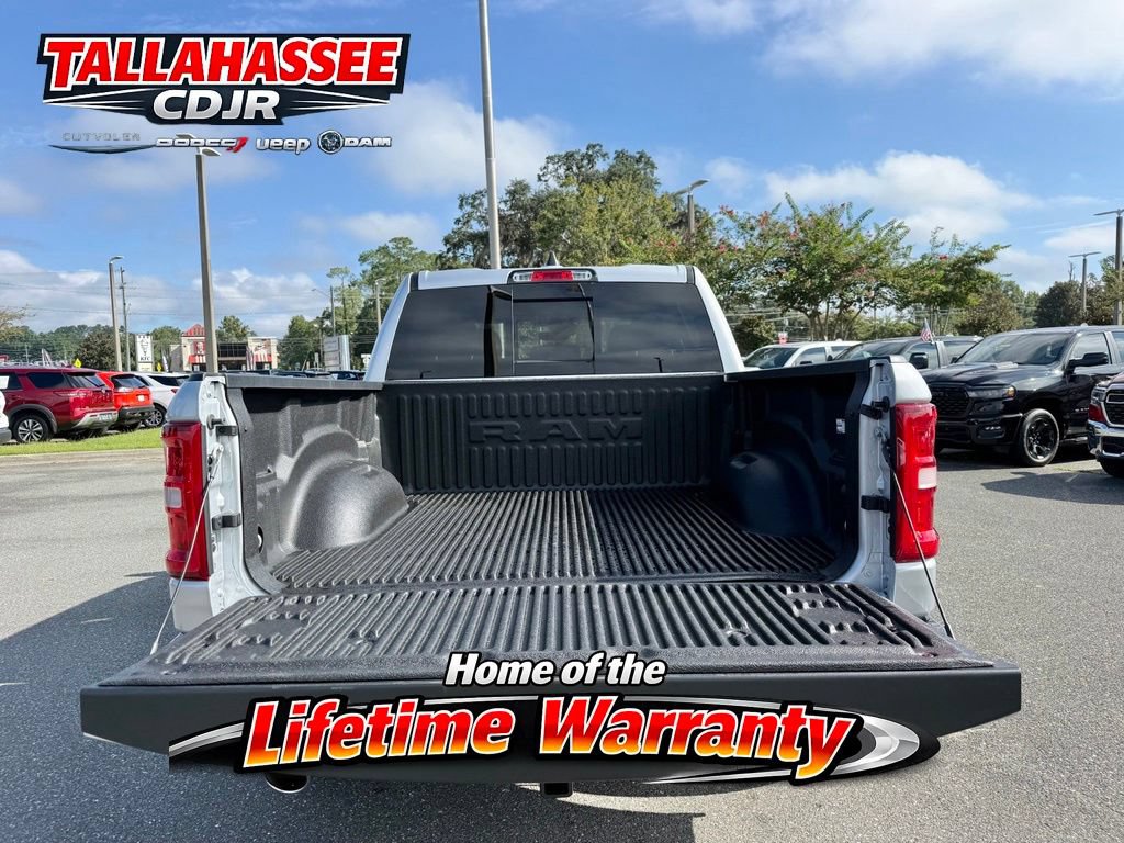New 2026 RAM 1500 4x4 Crew Cab image 15