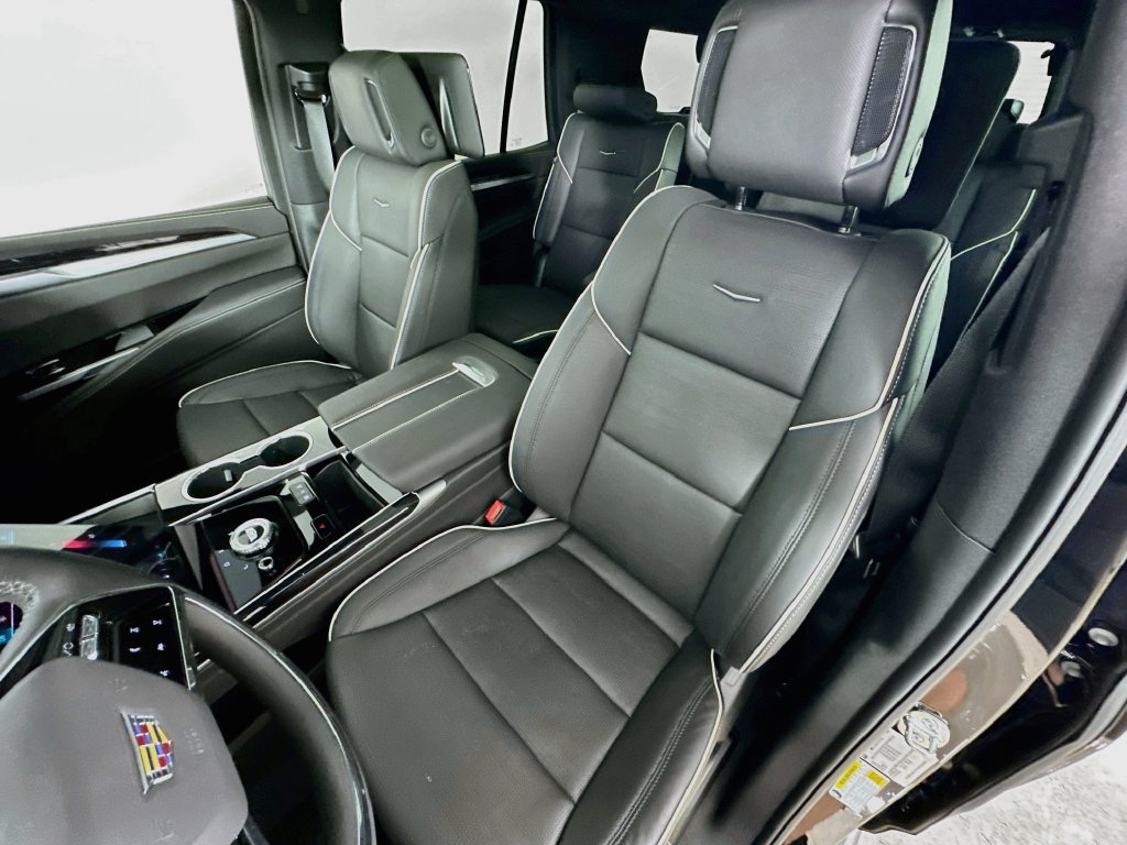 New 2026 Cadillac Escalade Sport w/ Touring Package AWD/4WD image 27