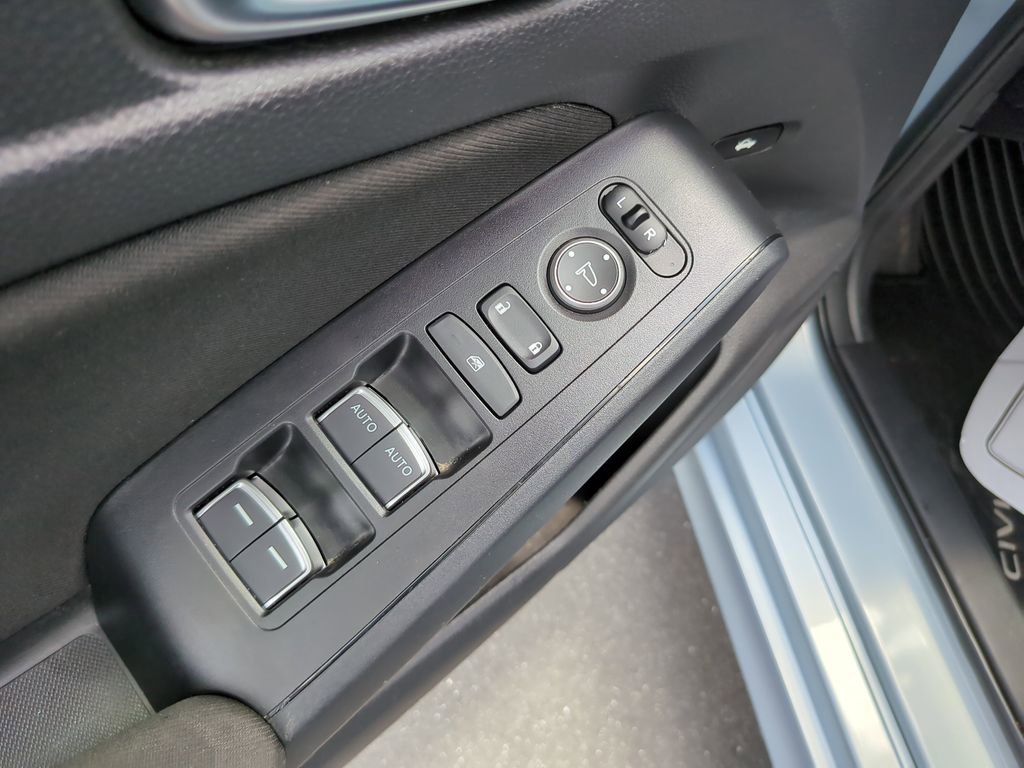 Used 2022 Honda Civic EX image 21