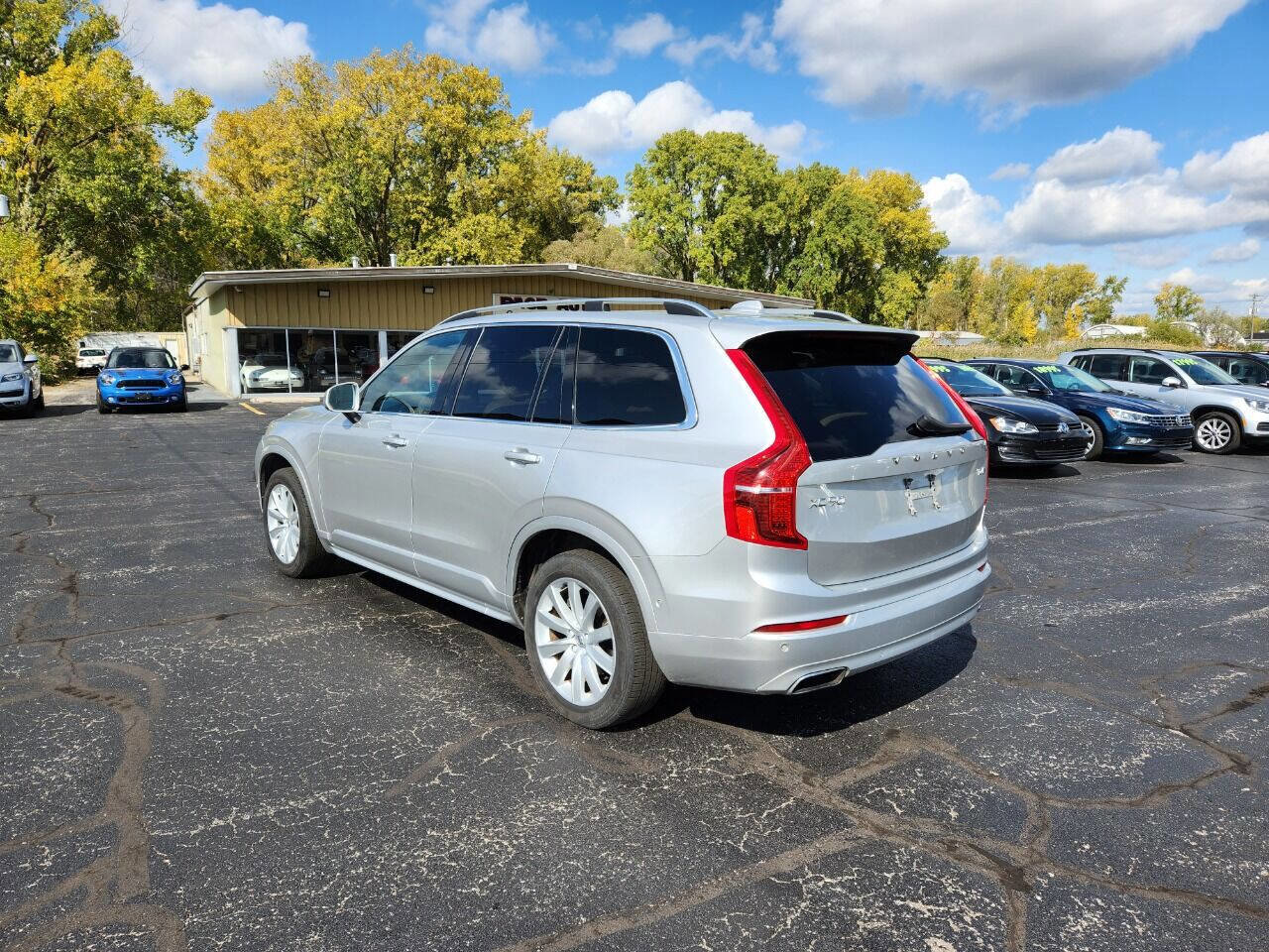Used 2019 Volvo XC90 T6 Momentum w/ Advanced Package image 4