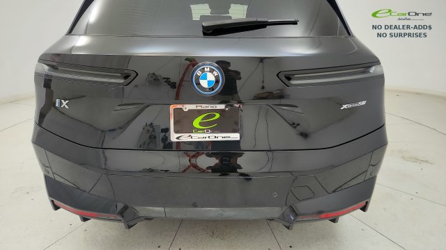 Used 2024 BMW iX xDrive50 w/ Premium Package AWD/4WD image 30