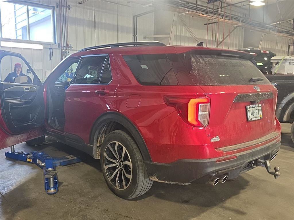 Used 2023 Ford Explorer ST image 7