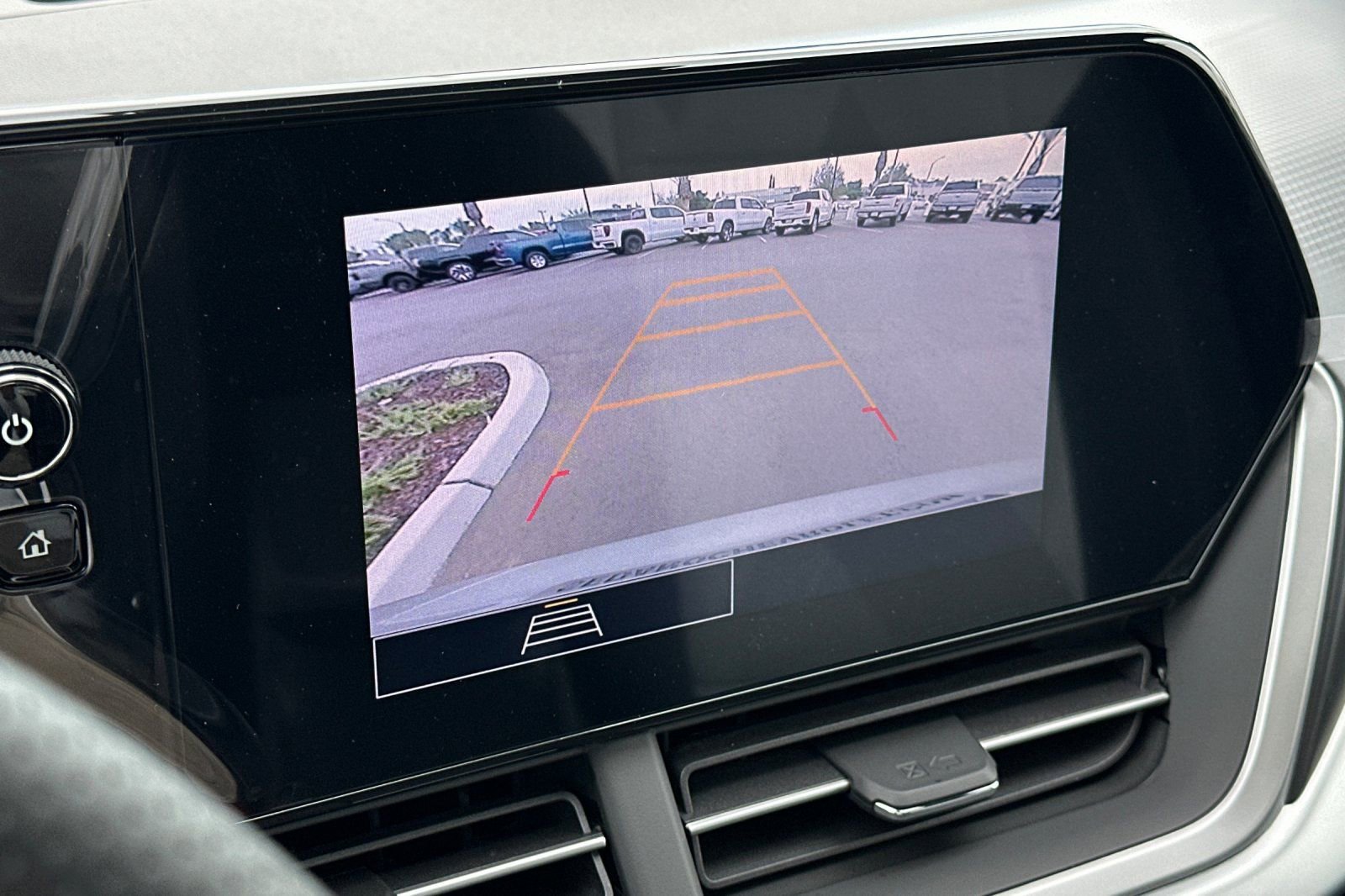 New 2026 Chevrolet Trax RS w/ Sunroof Package image 19