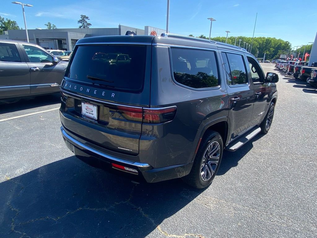 Used 2024 Jeep Wagoneer Series II AWD/4WD image 16