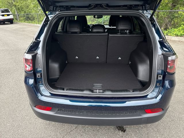 New 2026 Jeep Compass Latitude AWD/4WD image 12