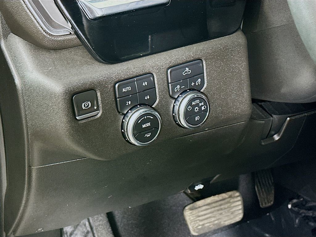 Used 2023 GMC Sierra 1500 Elevation image 17