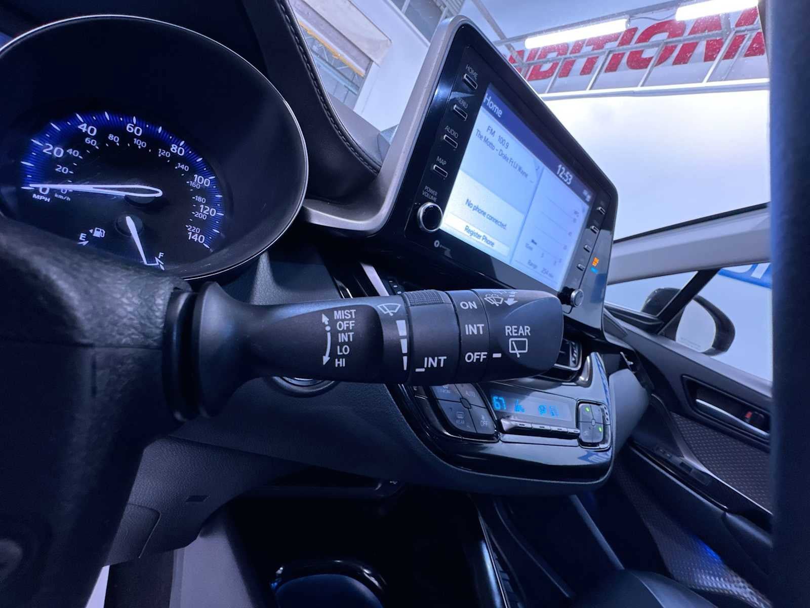 Used 2021 Toyota C-HR Limited FWD image 19