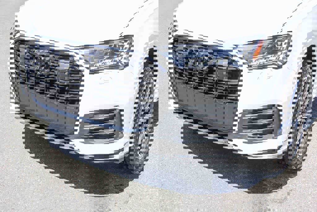 Used 2023 Audi Q7 2.0T Premium Plus w/ Premium Plus Package image 8