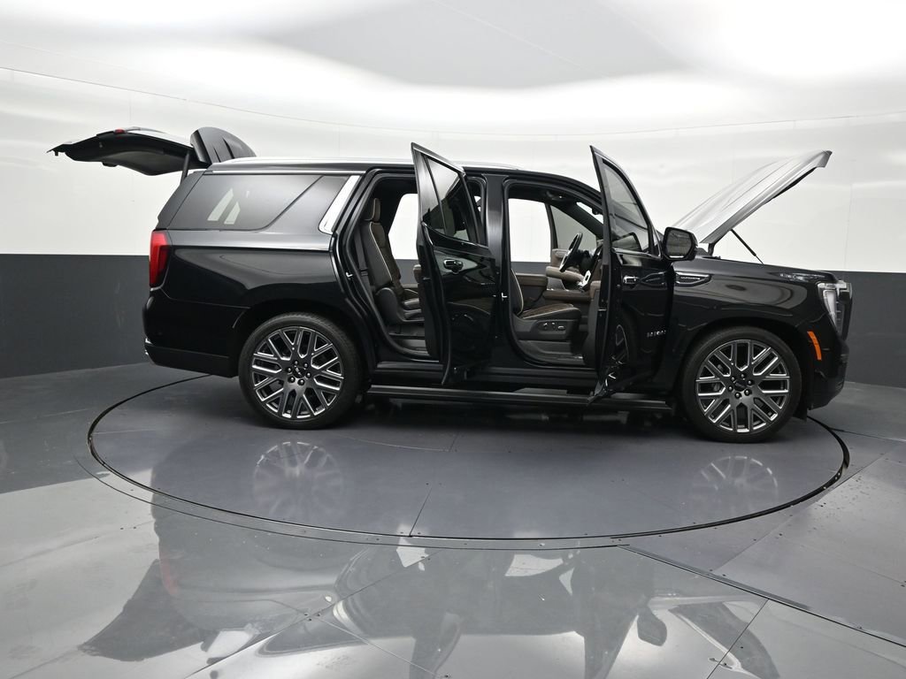 Used 2025 GMC Yukon Denali Ultimate image 32