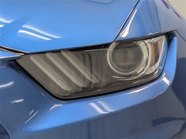 Used 2019 Ford Mustang Shelby GT350 w/ Technology Package image 31