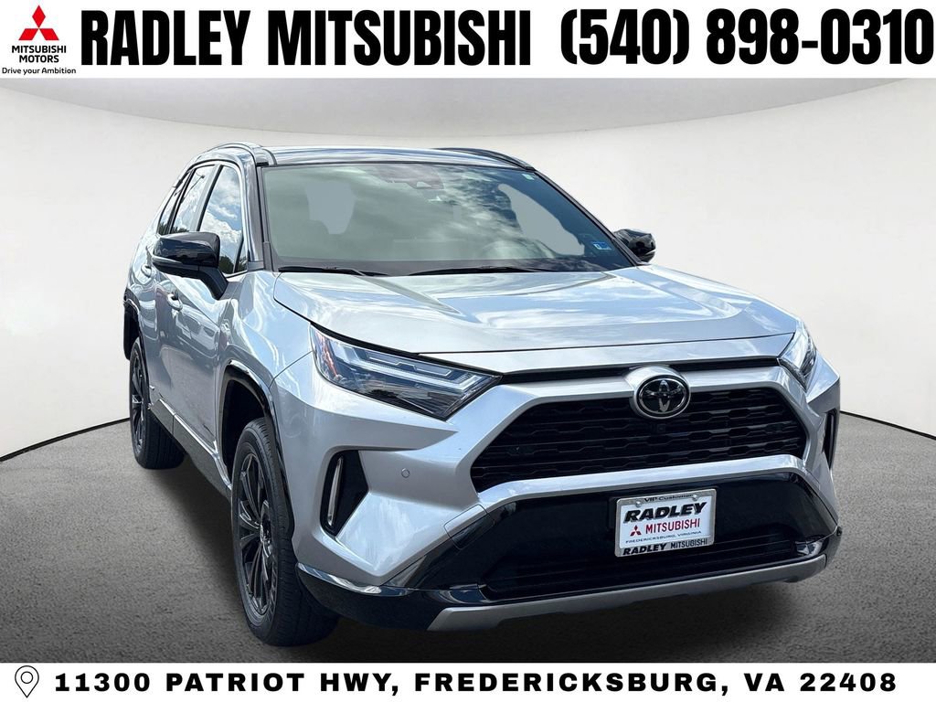 Used 2025 Toyota RAV4 XSE w/ Advanced Technology Package AWD/4WD image 22