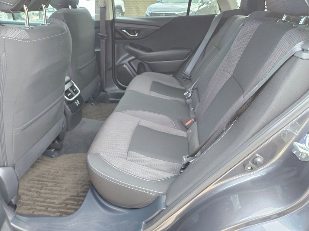 Used 2025 Subaru Outback Premium image 28