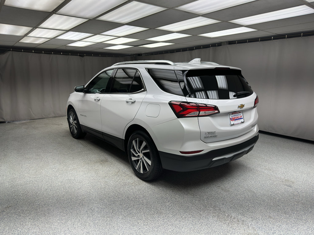 Used 2024 Chevrolet Equinox Premier AWD/4WD image 2