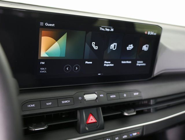 Certified 2025 Kia K4 LXS image 17