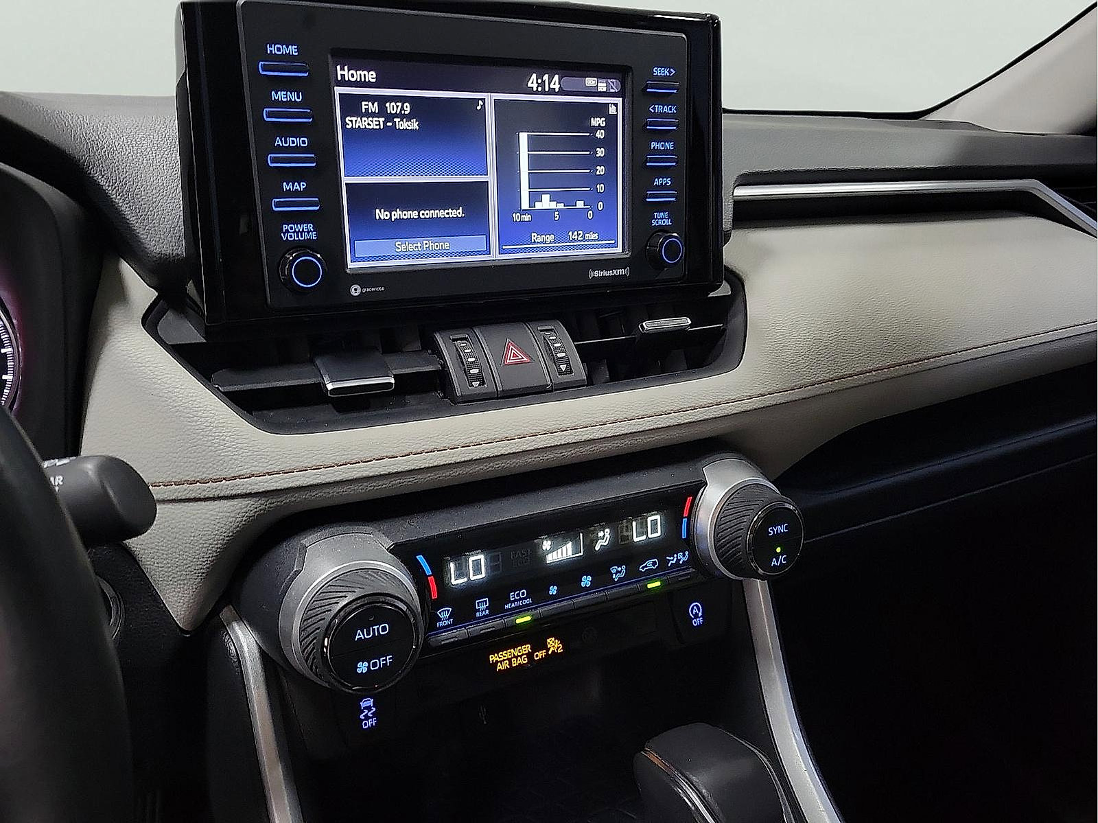 Certified 2021 Toyota RAV4 XLE Premium image 16