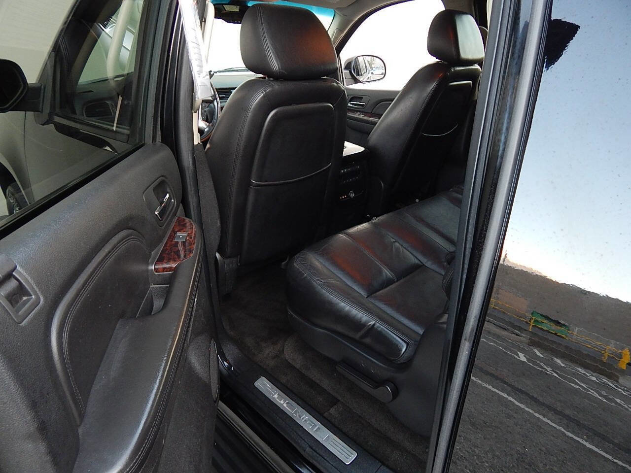 Used 2007 GMC Yukon XL Denali AWD/4WD image 24