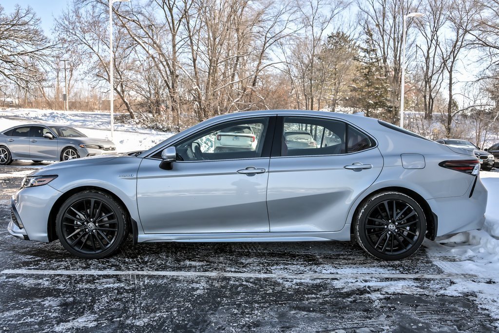 Used 2021 Toyota Camry XSE w/ Navigation Upgrade Package image 5