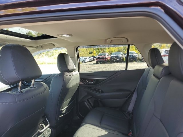 Used 2023 Subaru Outback Limited w/ Popular Package #2 AWD/4WD image 8