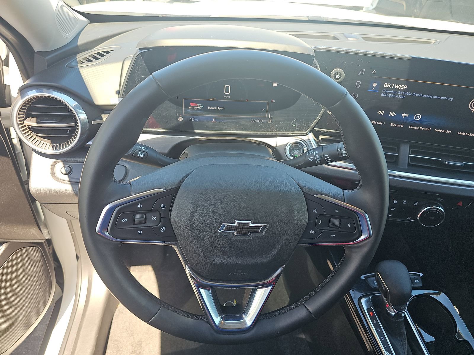 Used 2025 Chevrolet Trax ACTIV w/ Driver Confidence Package FWD image 17