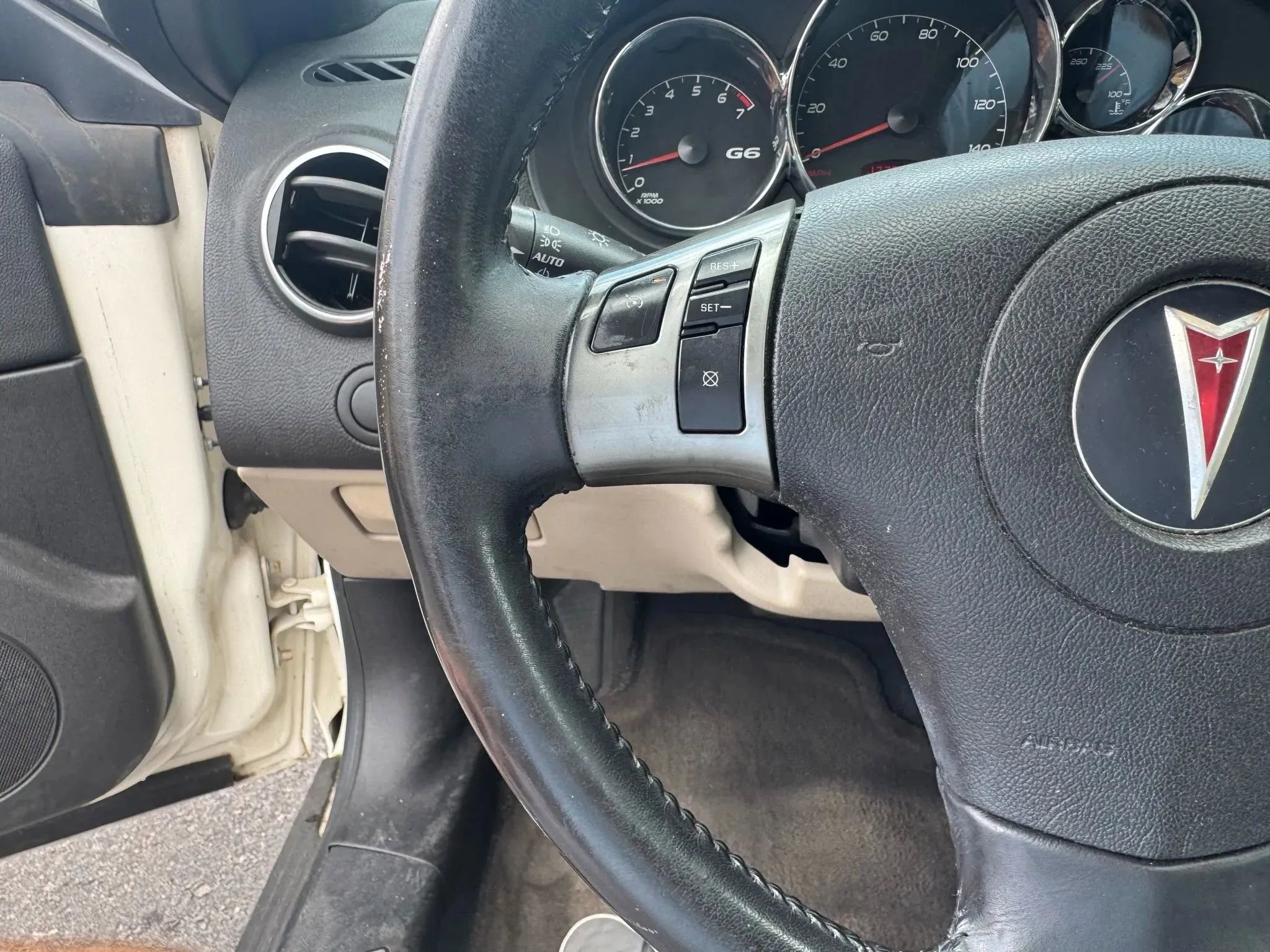 Used 2007 Pontiac G6 GT w/ Premium Package image 14