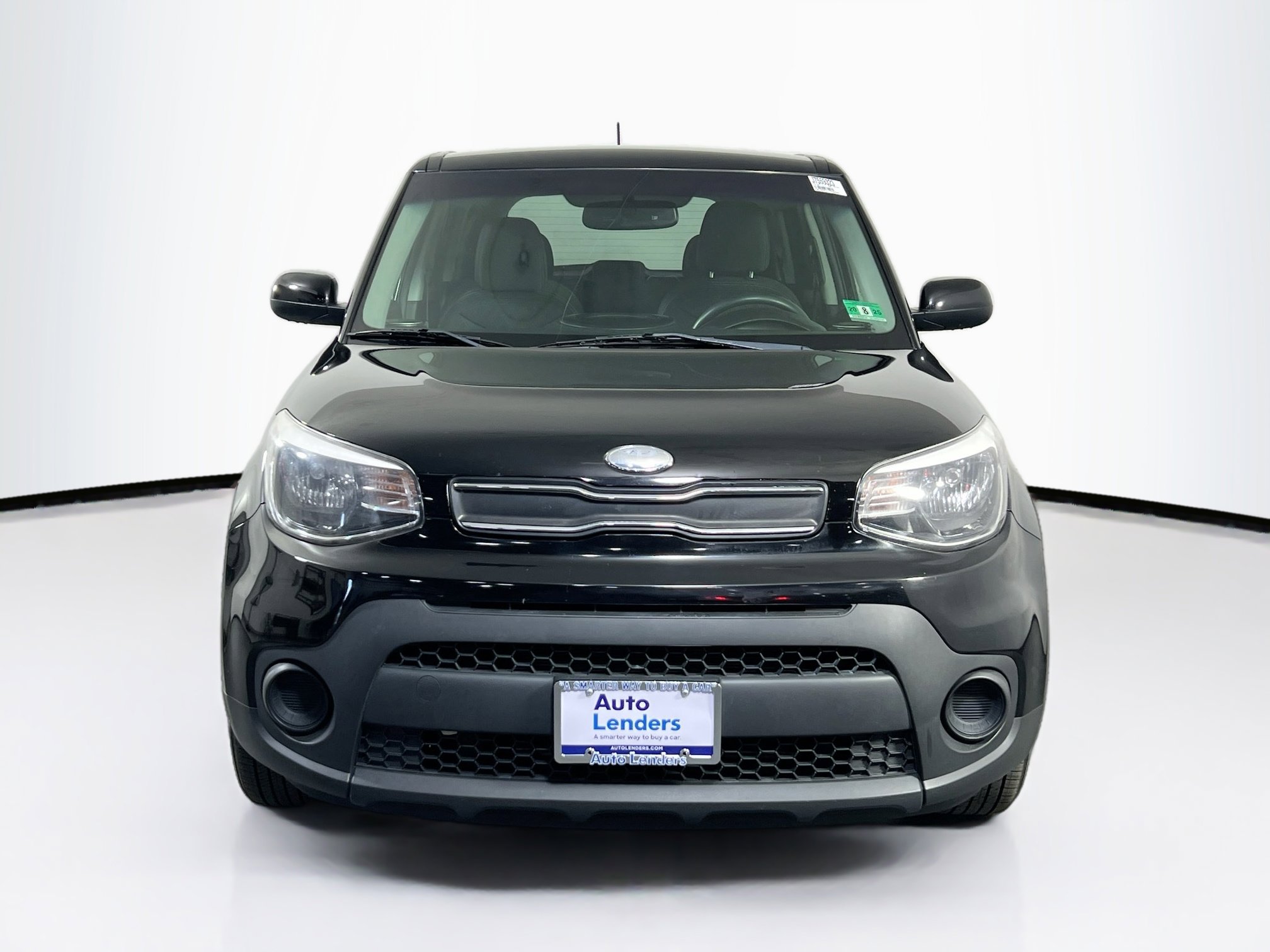 Used 2018 Kia Soul FWD image 2