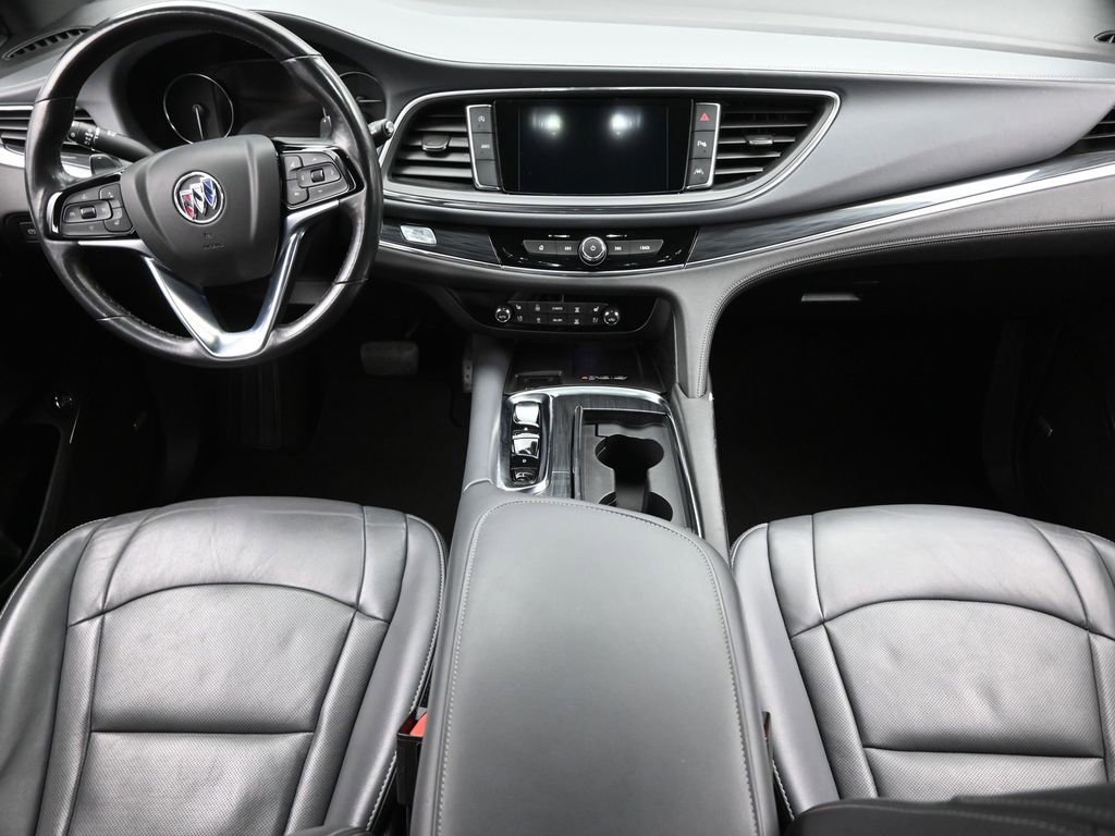 Used 2024 Buick Enclave Premium image 17