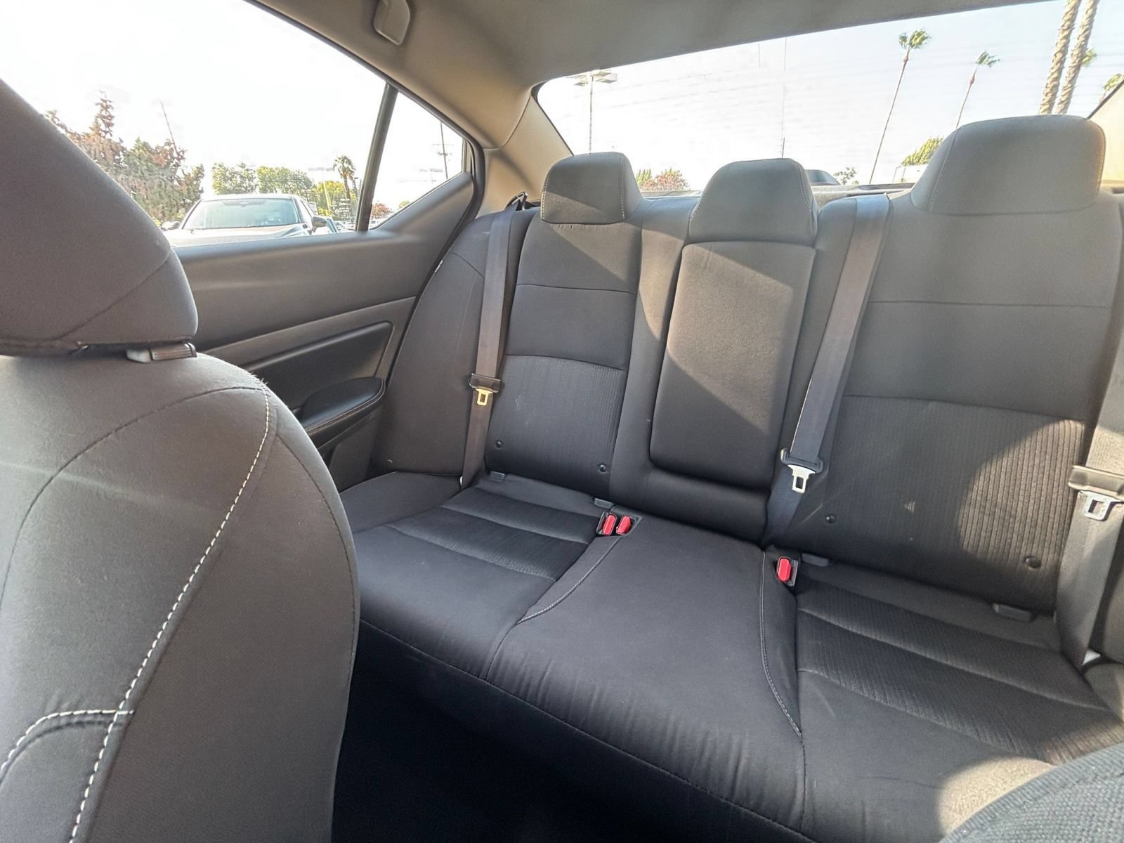 Used 2025 Nissan Altima 2.5 SV FWD image 39