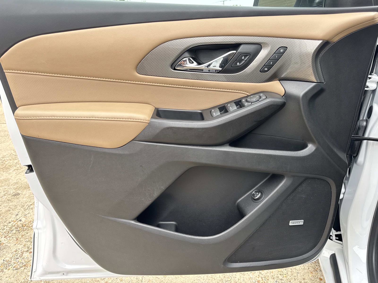 Used 2022 Chevrolet Traverse Premier w/ LPO, Floor Liner Package FWD image 18