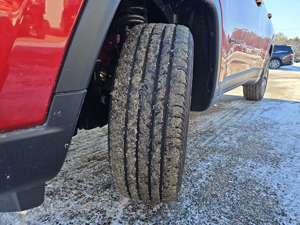 New 2026 Jeep Compass Latitude w/ Sun and Sound Group image 31