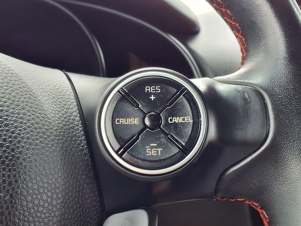 Used 2016 Kia Soul + w/ Soulful Package FWD image 6